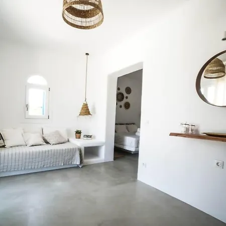 Mykonian Exclusive 3bd With Private Pool *